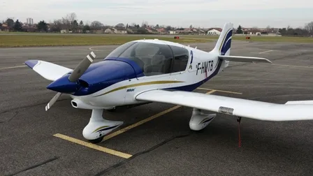 AVION Robin DR401 F-HMTB