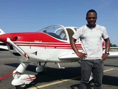 Christ Mvoula s'est fait lâcher solo sur Tecnam P2002 le 07/07/2017